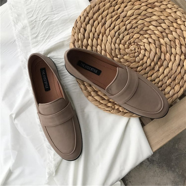 Women Vintage Slip On Loafers Low Heel PU Leather Loafers